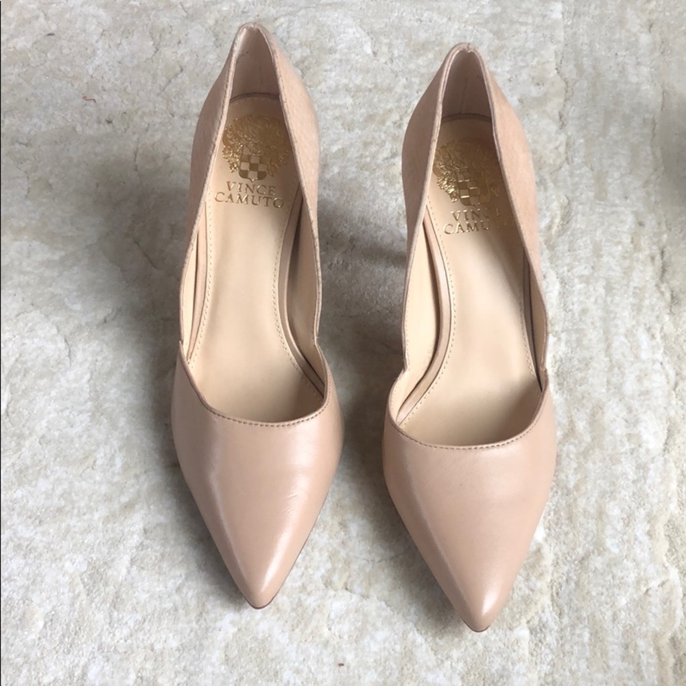 Tan/beige Vince camuto heels